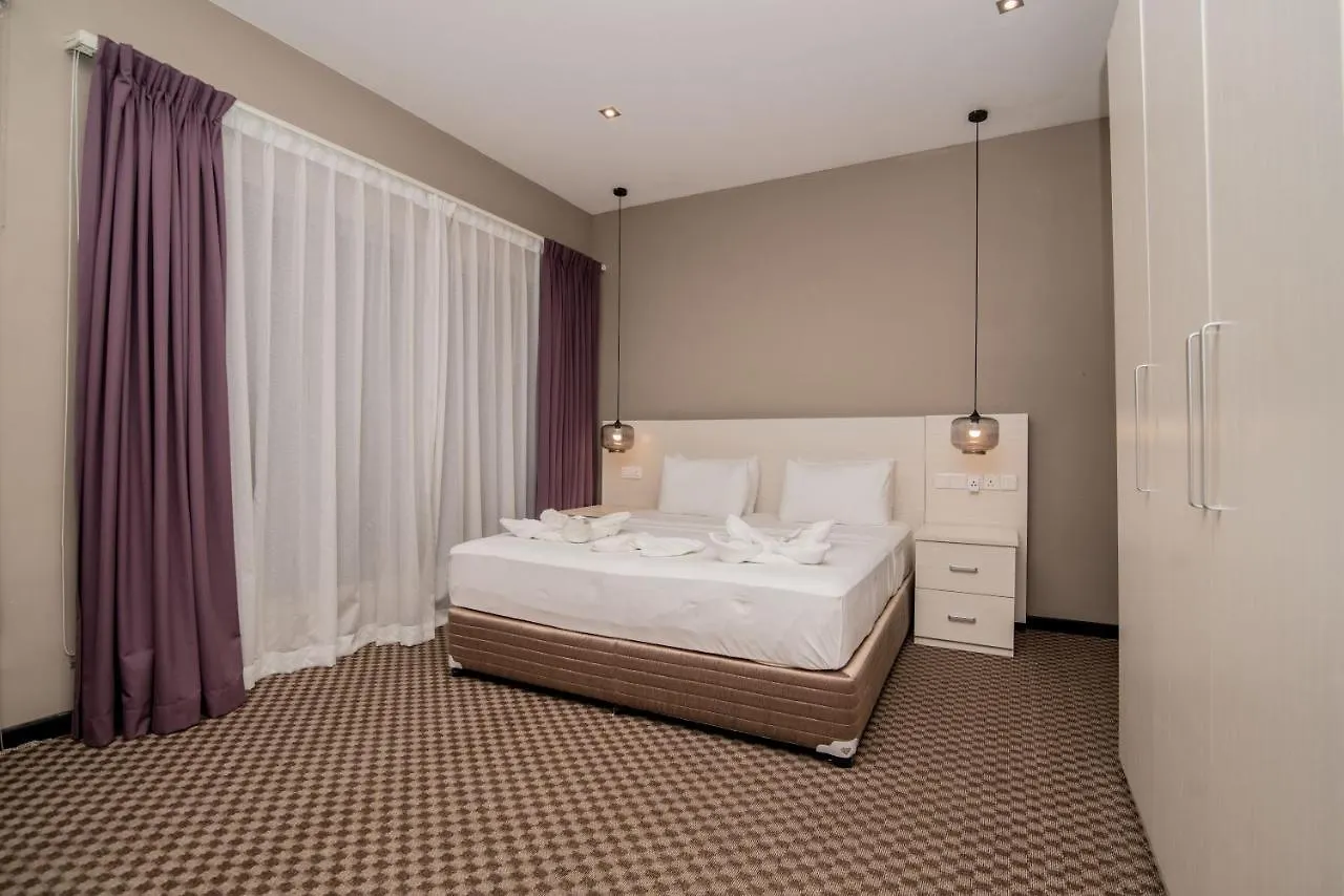 W Residence Kandy Hotel